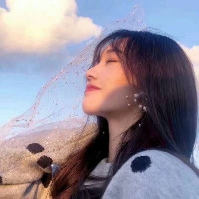 绯村剑心（原名：绯村心太；身份：飞天御剑流十四代传人、“刽子手拔刀斋”） - 演唱会高清修复在线观看 - 网页观看